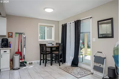 8300 SW Blake St, Tualatin, OR 97062 - Photo 29