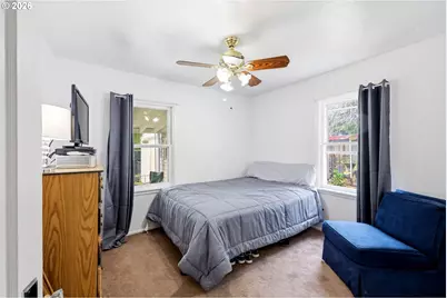 7905 SE Bybee Blvd, Portland, OR 97206 - Photo 13