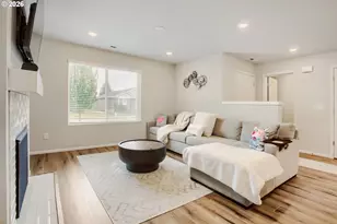 1870 Smith Dr, Woodburn, OR 97071 - Photo 5