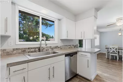 110 NE 157th Ave, Portland, OR 97230 - Photo 9