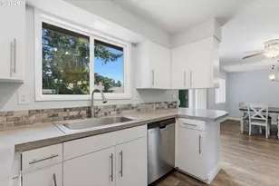 110 NE 157th Ave, Portland, OR 97230 - Photo 9