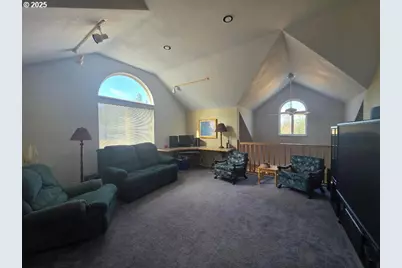 271 S Fairway  A Rd, Tygh Valley, OR 97063 - Photo 31