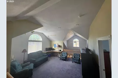271 S Fairway  A Rd, Tygh Valley, OR 97063 - Photo 33