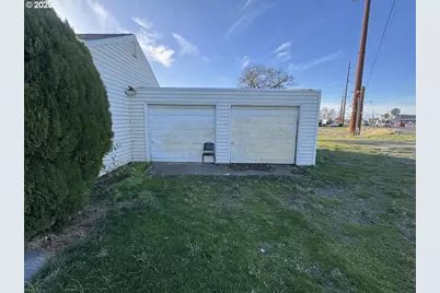 1205 N 1st Pl, Hermiston, OR 97838 - Photo 11