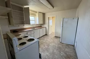 1205 N 1st Pl, Hermiston, OR 97838 - Photo 7