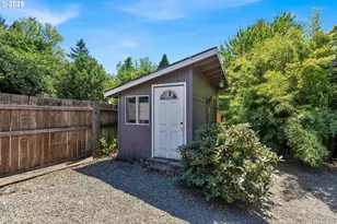 14350 SW 22nd St, Beaverton, OR 97008 - Photo 35