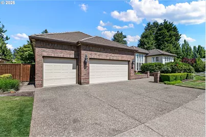 3696 River Pointe Dr, Eugene, OR 97408 - Photo 3