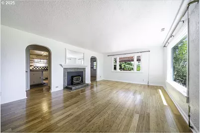 681 Liberty St, Ashland, OR 97520 - Photo 25