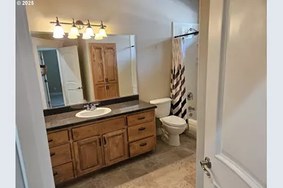 464 Oak Valley Loop, Winchester, OR 97495 - Photo 19