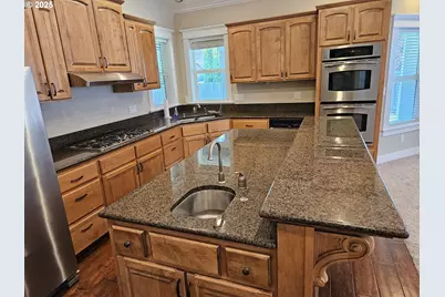 464 Oak Valley Loop, Winchester, OR 97495 - Photo 5