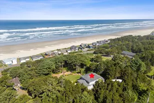 5220 SW Neal Ave, Waldport, OR 97394 - Photo 3