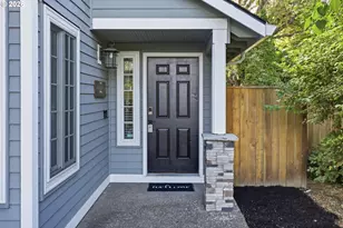 871 SE 66th Ct, Hillsboro, OR 97123 - Photo 3