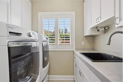 3325 Cedar Ct, Lake Oswego, OR 97034 - Photo 35
