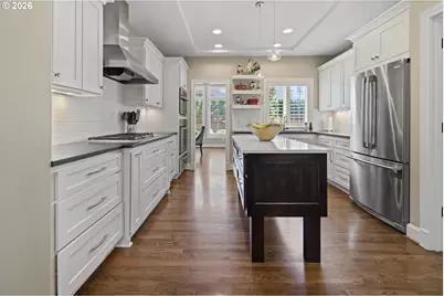 3325 Cedar Ct, Lake Oswego, OR 97034 - Photo 11