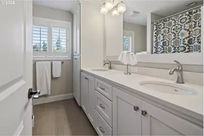 3325 Cedar Ct, Lake Oswego, OR 97034 - Photo 31