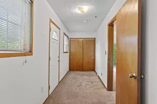 150 River Ln, Gladstone, OR 97027 - Photo 5