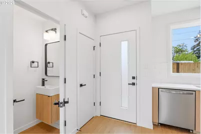 6790 SE Insley St #1, Portland, OR 97206 - Photo 5
