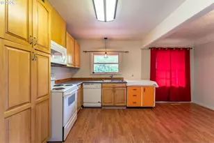 19100 SW Blanton St, Beaverton, OR 97078 - Photo 17