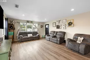 2029 Castle Ave, Roseburg, OR 97471 - Photo 5