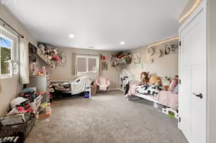 2029 Castle Ave, Roseburg, OR 97471 - Photo 27