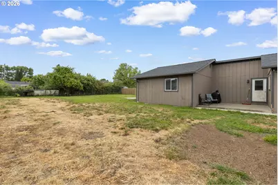 2029 Castle Ave, Roseburg, OR 97471 - Photo 33