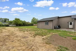 2029 Castle Ave, Roseburg, OR 97471 - Photo 33