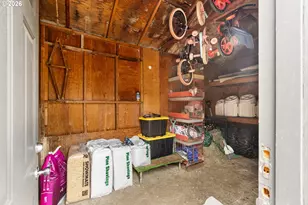2029 Castle Ave, Roseburg, OR 97471 - Photo 39