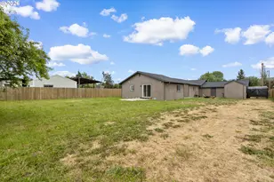 2029 Castle Ave, Roseburg, OR 97471 - Photo 35