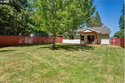 19229 SE River Rd, Milwaukie, OR 97267 - Photo 31