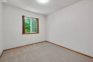 19229 SE River Rd, Milwaukie, OR 97267 - Photo 21