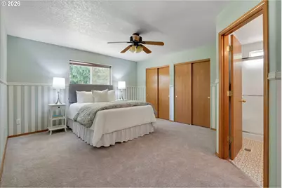 19229 SE River Rd, Milwaukie, OR 97267 - Photo 17