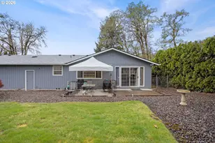 542 NW Douglas St, Dallas, OR 97338 - Photo 31