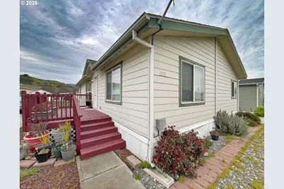 755 Division St #322, The Dalles, OR 97058 - Photo 1