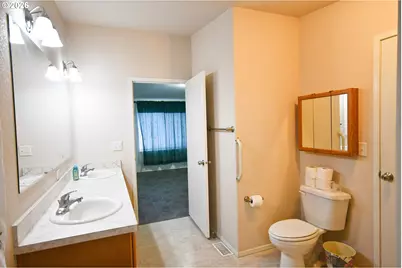 755 Division St #322, The Dalles, OR 97058 - Photo 9