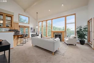 653 Brookside Dr, Eugene, OR 97405 - Photo 5