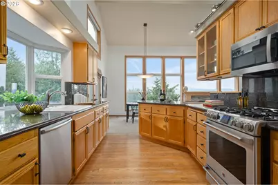 653 Brookside Dr, Eugene, OR 97405 - Photo 19