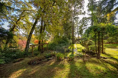 1925 Sylvan St, Eugene, OR 97403 - Photo 45