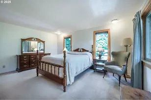 1925 Sylvan St, Eugene, OR 97403 - Photo 25