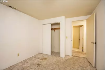 875 S 43rd St, Springfield, OR 97478 - Photo 19