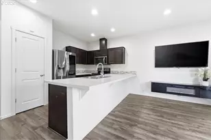 11708 NE 23rd St, Vancouver, WA 98684 - Photo 9