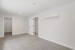 19365 SW Butternut St, Beaverton, OR 97078 - Photo 15