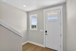 12139 SW Turnagain Dr, Tigard, OR 97224 - Photo 5