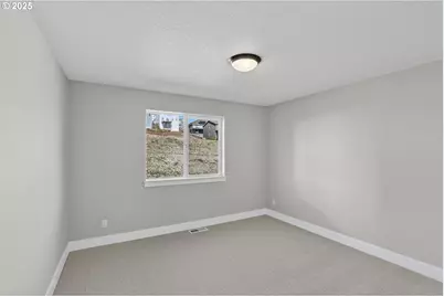 12139 SW Turnagain Dr, Tigard, OR 97224 - Photo 35