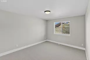 12139 SW Turnagain Dr, Tigard, OR 97224 - Photo 33