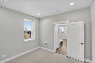 12139 SW Turnagain Dr, Tigard, OR 97224 - Photo 7