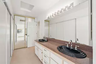 5064 Foothills Dr, Lake Oswego, OR 97034 - Photo 23