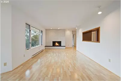 2369 Emerald Dr, Salem, OR 97304 - Photo 13