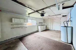 1940 Willow St, Florence, OR 97439 - Photo 15