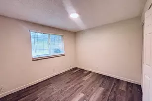 1940 Willow St, Florence, OR 97439 - Photo 13