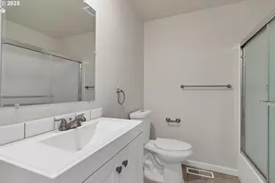 1345 Rees Hill Rd, Salem, OR 97301 - Photo 17